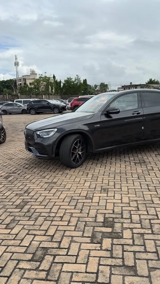 Mercedes-Benz AMG GLC 43 photo 1