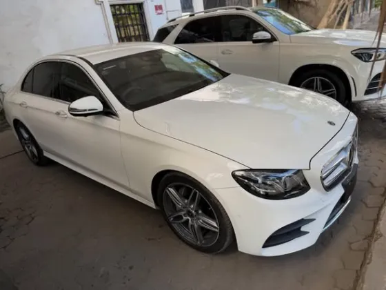 2019 Mercedes-Benz E250 photo 1